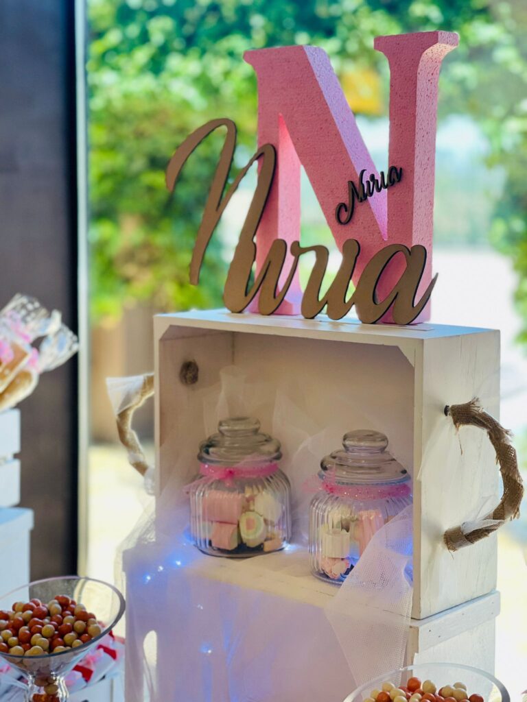 mesa de dulces personalizada