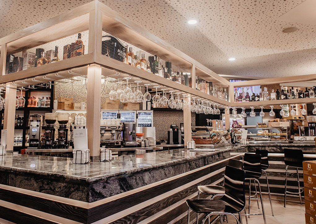 Cafetería en carretera cerca de Albacete