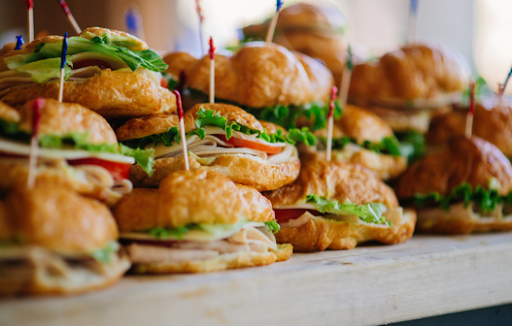 recena en la boda principal