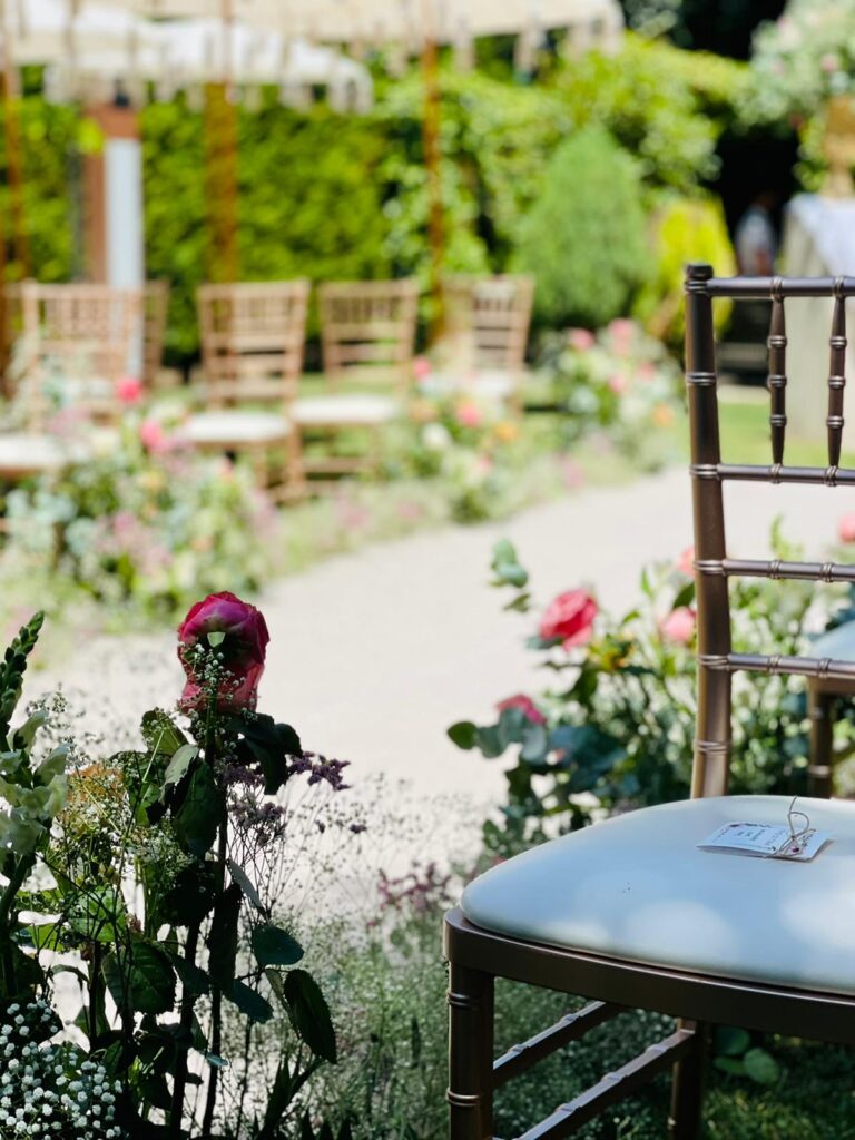 silla de boda romántica